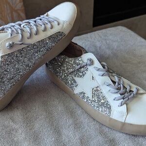 Women's Glitter Star Sneakers